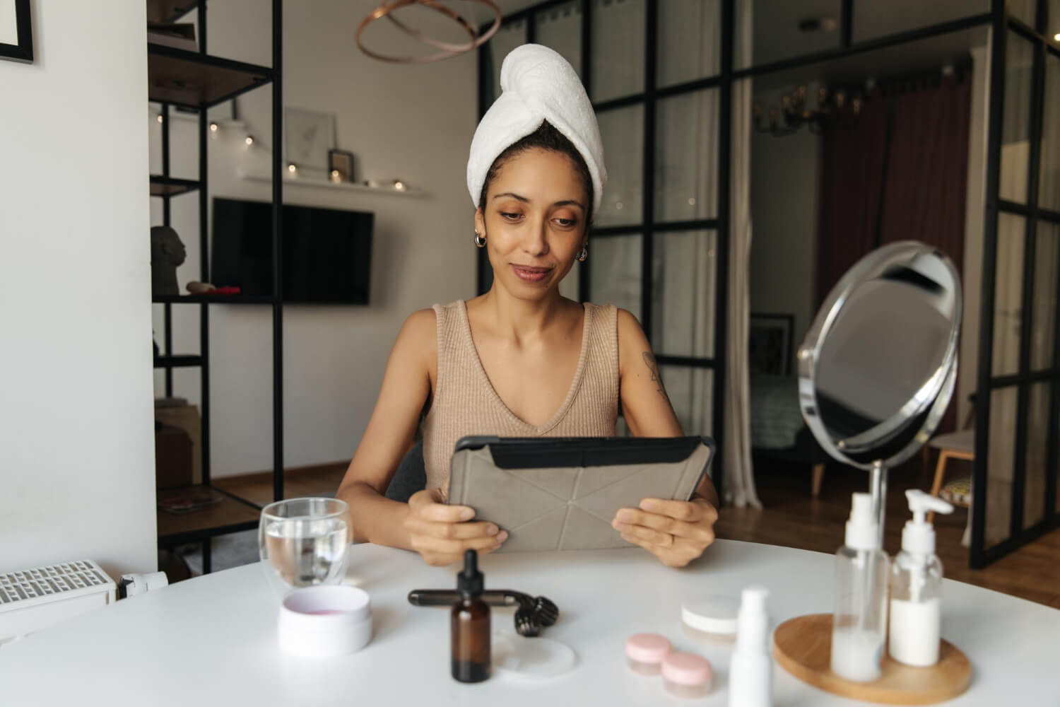 Tech Meets Beauty: Handling the Crossroads between Wellness and Beauty Technology