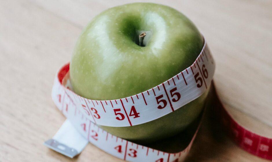 Photo by Andres Ayrton: https://www.pexels.com/photo/green-apple-with-measuring-tape-on-table-in-kitchen-6550823/